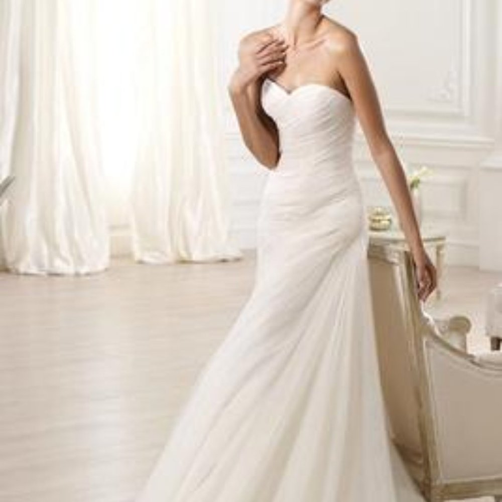 Pronovias Orel Wedding Gown size 8/6